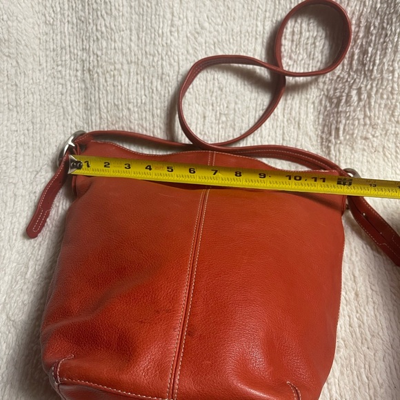 Tignanello Leather Red bucket style shoulder bag/Crossbody bag.Brass hardwares - Picture 8 of 11